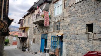 Seydişehir'de Pencereden Düşen Çocuk Ağır Yaralandı