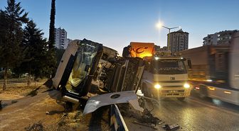 Adana'da Zincirleme Trafik Kazası: 3 Yaralı