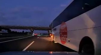 Bolu'da Otobüsün Şerit Değiştirmesi Kaza Yaptırdı