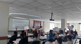 Bozkır'da Yaz Kur'an Kursları Bilgi Yarışması Heyecanı