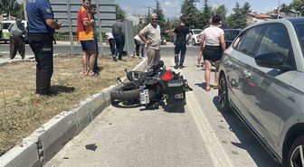 Burdur'da Motosiklet-Otomobil Çarpıştı: 1 Yaralı