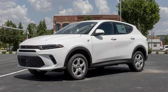 Chrysler emniyet kemeri kusuru için 50 bin aracı geri çağırıyor