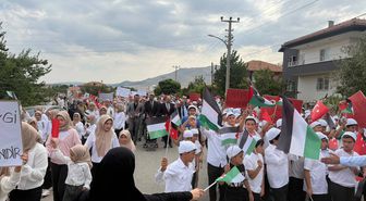 940 Öğrenciden Gazze'ye Destek Yürüyüşü