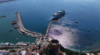 Marella Discovery Alanya'ya Demir Attı: 2.535 Kişilik Kruvaziyer Hareketliliği