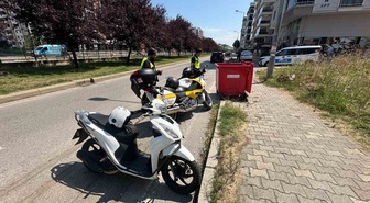 Atakum'da Motosiklet ve Otomobil Çarpıştı: 1 Yaralı