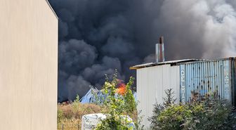 CDG yakınındaki depoda yangın: iki pist kapalı