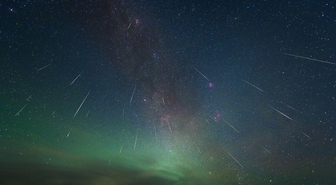Perseid Meteor Yağmuru ve Güneş Tutulması Aynı Gece: Gökyüzü Şöleni 12 Ağustos'ta Zirvede