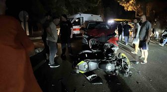 SUV ile Motosiklet Kafa Kafaya Çarpıştı: 1 Yaralı