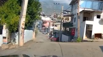 İskenderun'da Geri Manevra Kazası: Otomobil Evin Duvarına Çarptı