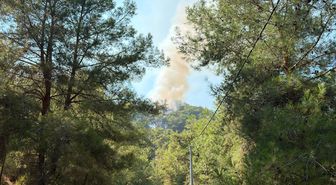 Alanya'da Orman Yangınına Müdahale Sürüyor