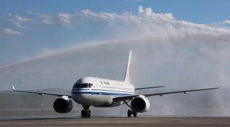 Çin'in Yerli Üretim C919 Uçağı İlk Uluslararası Rotasında: Beijing-Ulan Batur Seferleri Başladı