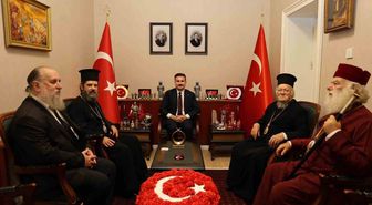 Patrik Bartholomeos Gökçeada'da Kaymakam Acar'ı ziyaret etti