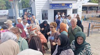 Körfez'de huzurevi sakinlerine İzmit Körfezi turu