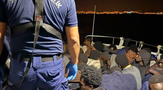 Kuşadası'nda 29 Kaçak Göçmen Yakalandı