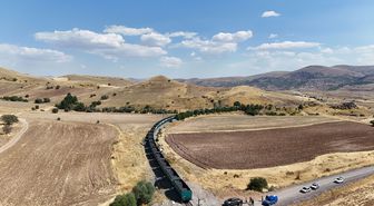 Hekimhan'da Yük Treni Kamyona Çarptı: 1 Yaralı