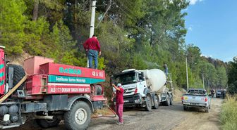 Muğla'da orman yangınına müdahale sürüyor