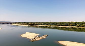 Tuna Nehri'nde Tarihi Keşif: 2. Dünya Savaşı'ndan Kalma Alman Savaş Gemisi Gün Yüzüne Çıktı