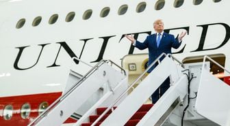 Trump, Türkiye'deki NATO Zirvesi Sonrası Gizlice Uçak Değiştirdi