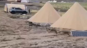 Pülümür'de Yaylada Sel: Çadırları Su Bastı