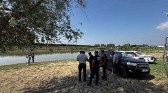 Ceyhan Nehri'nde İki Çocuk Boğuldu: Arama Sürüyor