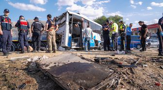 Ankara'da feci kaza: 2 ölü, 25 yaralı