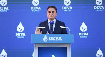 Babacan'dan Enflasyon Eleştirisi: 'Hayal Tek Haneli, Gerçek Yüzde 28'