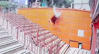 Isparta'da Duvar Üstünde Dengesini Kaybeden Şahıs Düştü