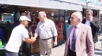 CHP İstanbul İl Başkanı Gürsel Tekin'den Eminönü'nde esnaf ziyareti