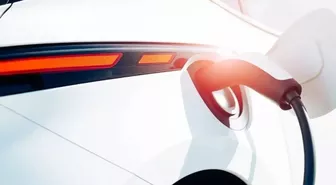 Elektrikli Otomobiller Ucuzluyor, Hibritler Pahalanıyor