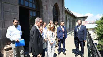 Vali Baruş, Erzurum Lisesi'ne devredilen tarihi askeri hastane binasında incelemelerde bulundu