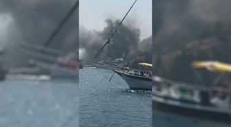 Fethiye'de Gezi Teknesinde Yangın: 115 Kişi Denize Atladı