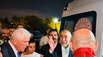 Hastaneden ambulansla Meclis'e mi geldi? İYİ Partili Şefik Çirkin'in 'hayır' oyu için dikkat çeken iddia
