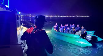 Menderes Açıklarında 18 Düzensiz Göçmen Yakalandı