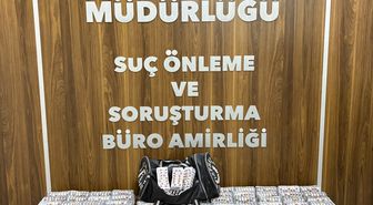 Gaziemir'de Sentetik Ecza Operasyonu: 9 Bin 184 Hap Ele Geçirildi