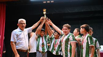 Kadirli'de Yaz Kur'an Kursu Ödül Töreni