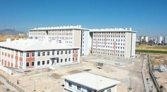 Kayseri Talas'a 3 Bin Kişilik Öğrenci Yurdu Tamamlandı, 4 Bin Kişilik Yeni Yurdun Yapımına Başlandı