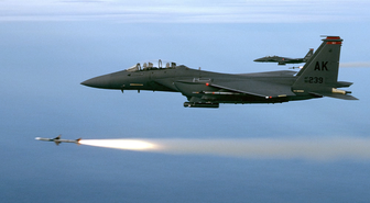 NYT: F-15E’yi İran İHA’larla tespit etti