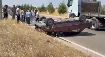 Adıyaman'da İki Otomobil Çarpıştı: 2 Yaralı