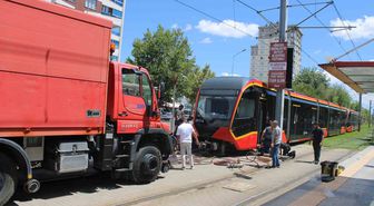 Kayseri'de Tramvay Kazası: Genç Kadın Hayatını Kaybetti