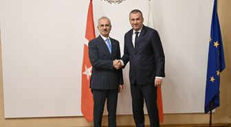 Bakan Uraloğlu, Bulgaristan'da Ulaştırma Bakanı Peev ile Görüştü