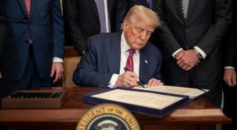 Trump'tan İthal Dronlara Yeni Gümrük Vergileri