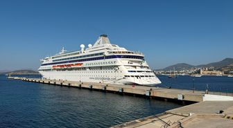 'Astoria Grande' kruvaziyeri 398 yolcuyla Bodrum'a geldi