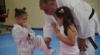 Eskişehir'de GSB Spor Okulları Karate Antrenmanları Yoğun İlgi Görüyor