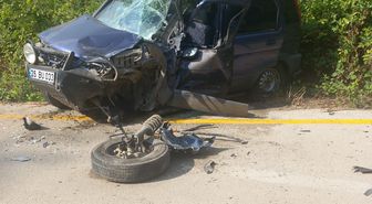 Akyazı'da Feci Kaza: 1'i Bebek 9 Yaralı