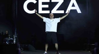 Ceza, Malatya Kültür Yolu Festivali'nde hayranlarıyla buluştu