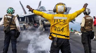USS Abraham Lincoln'ün yerine USS George Washington Orta Doğu'ya geliyor