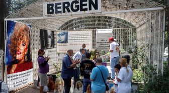 Bergen Mersin'de Mezarı Başında Anıldı