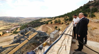 Adıyaman Valisi Taş Kırma Tesisini İnceledi
