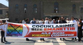Diyarbakır'da LGBT bayrağına tepki