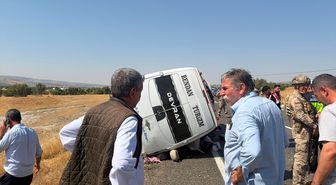 Lice'de Minibüs Kazası: 2 Ölü, 12 Yaralı